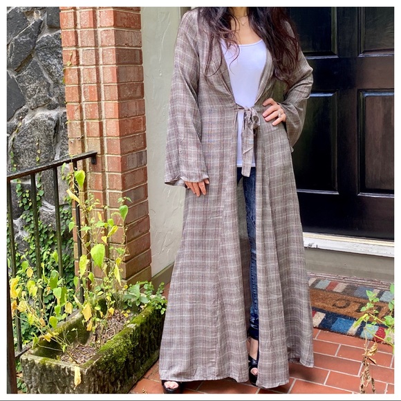 ✨LAST ONE✨Absolutely gorgeous longline checkered - Picture 12 of 13